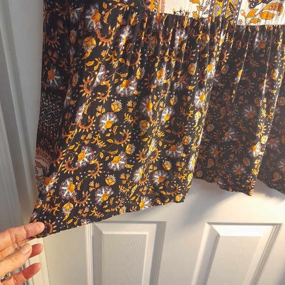 Ricki's Multicolor Floral Long Sleeve Blouse - Picture 2 of 7